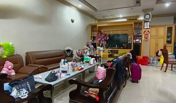 Rumah Daerah Jelambar Lebar 8 FREE Ruang Karoke  RM318 2