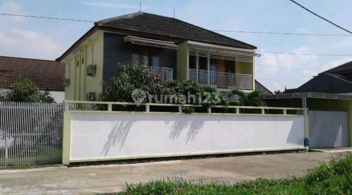 Rumah 2 Lantai Bagus Cantik Dan Terawat di Bojongsoang Bandung 1