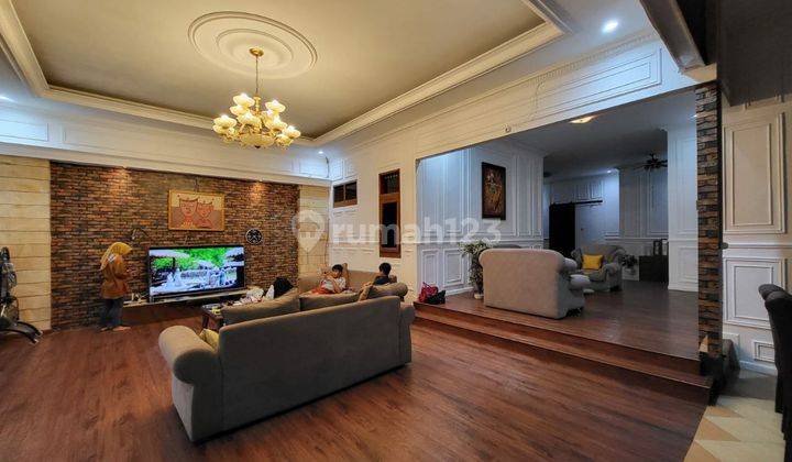 Rumah Lux 3 Lantai Sudut Aestetic Siap Huni di Sukajadi Bandung 1