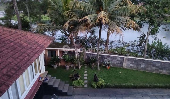 Murah! Rumah Villa Bagus Tepi Danau Kota Baru Parahyangan Bandung 1