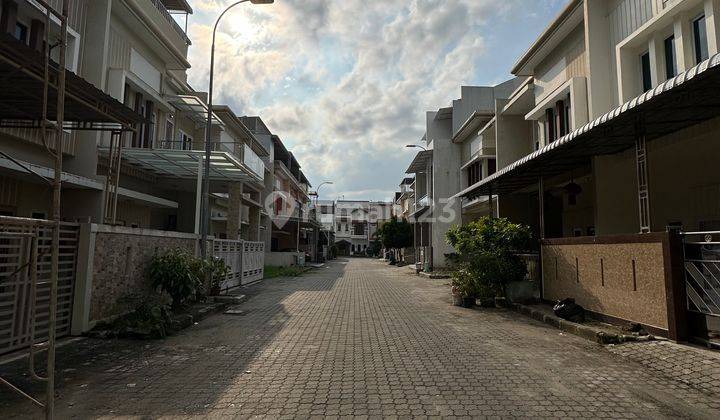 Dijual Rumah Komplek Graha Helvetia Sophie Suites 2