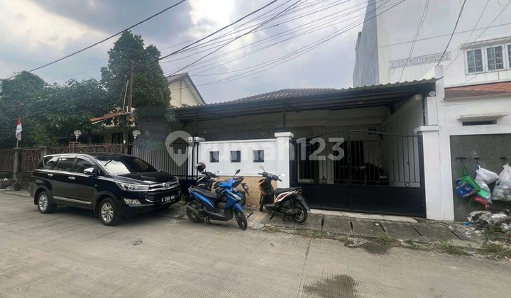 Di Jual Rumah Bagus Di Meruya 