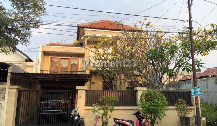 Rumah bagus siap huni  di kav dki meruya utara 1