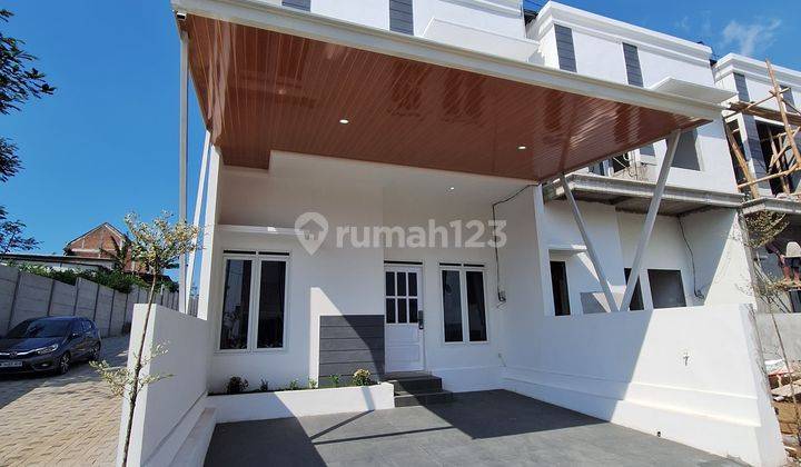 Rumah Minimalis Strategis 2 Lantai 600jt an  1