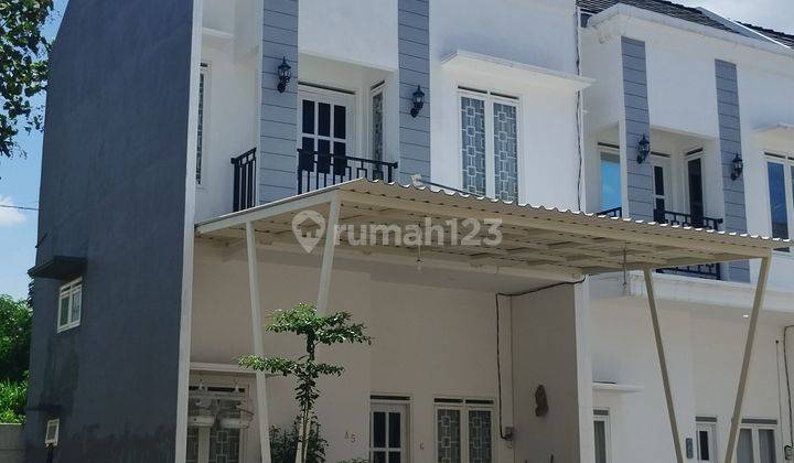 Rumah 2 lantai Minimalis Strategis Dekat Pusat Kota Malang 1