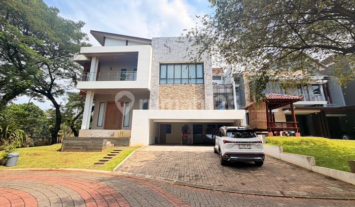 LUXURY READY-TO-OCCUPY HOUSE IN A GREEN ENVIRONMENT, DELATINOS BSD, WITH PUBLIC FACILITIES BONUS.