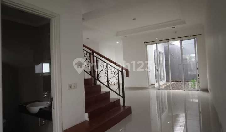 Ready to Occupy Neat Strategic Affordable Rental House Greenwich BSD Ready to Occupy Neat Strategic Affordable Rental House Greenwich BSD