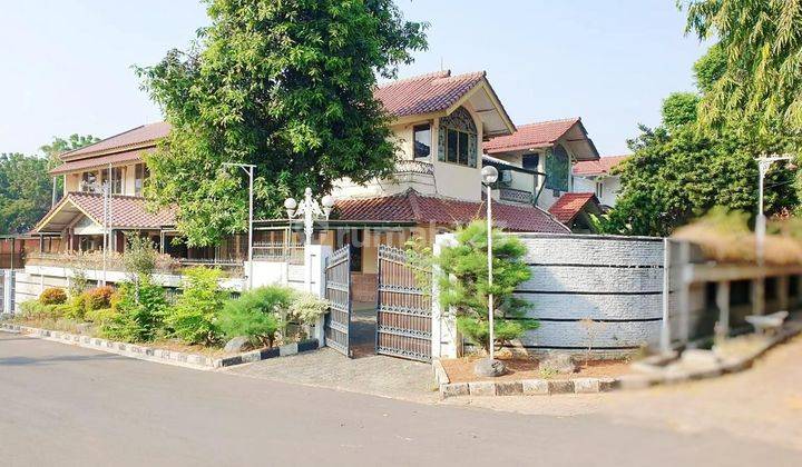 Dijual Rumah Mewah Dalam Komplek di Lebak Bulus, Jakarta Selatan 1