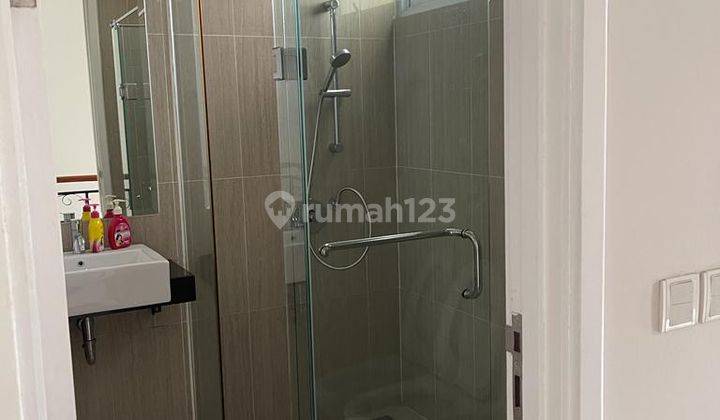 Rumah di Greenwich Cluster Sheffield Rapih Bersih Siap Huni 2
