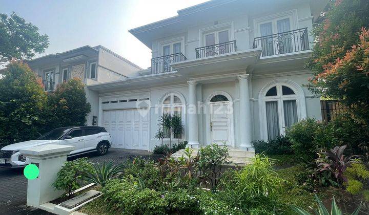 Rumah ada Kolam Renang Fontainebleau BSD Lokasi Bagus Akses Mudah 1
