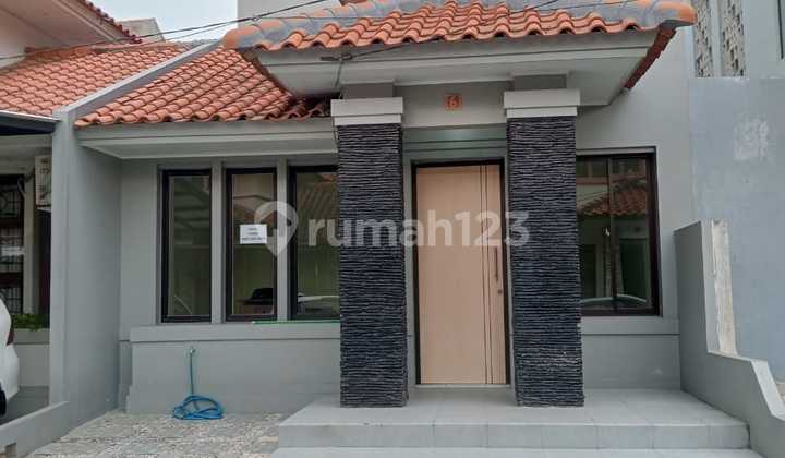 Rumah 2 lantai (baru renov) di Taman Parahyangan - Lippo Karawaci 1