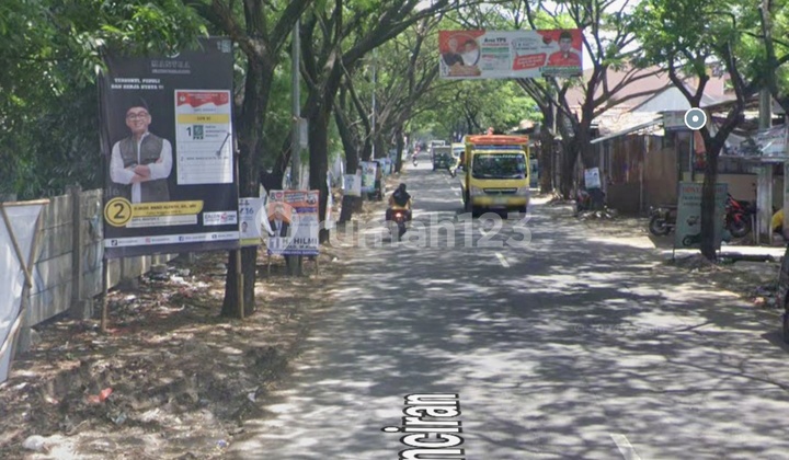 Kunciran Pinang Land is suitable for badminton fields, futsal, etc. Kunciran Pinang Land is suitable for badminton fields, futsal, etc.