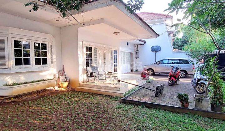 Rumah Menteng Terawat Jalanan Lebar Dekat Taman Suropati 1