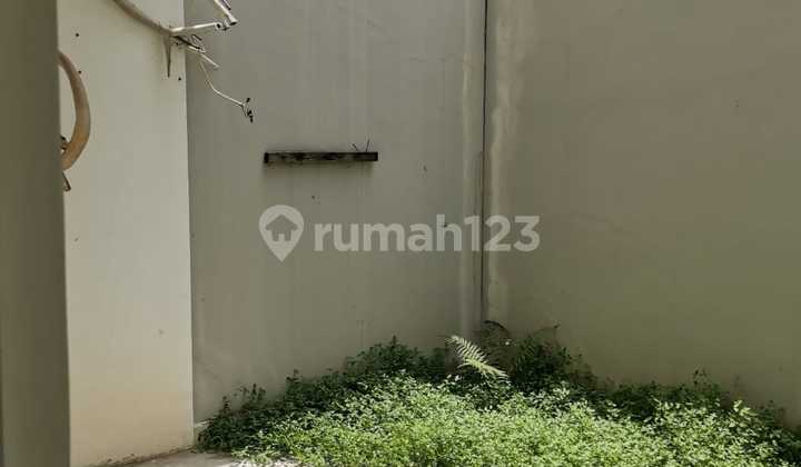 Ruko 3 lantai Magna di Summarecon depan MC Donald SHM Ruko 3 lantai Magna di Summarecon depan MC Donald SHM