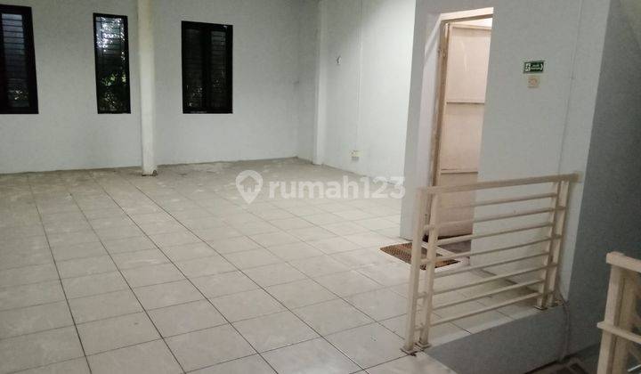 Ruko bisa buat tempat usaha di Jalan cihampelas SHM Bagus 1