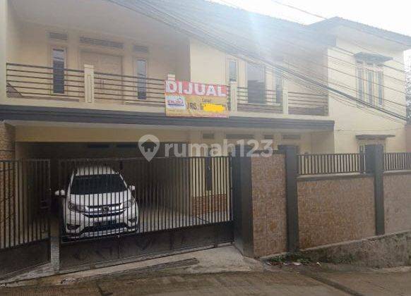 Rumah 2 Lantai Bagus SHM di Padasuka, Bandung 2