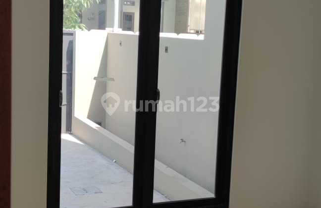 Rumah Minimalis Baru 2 Lantai Daerah Turangga , Bandung 2