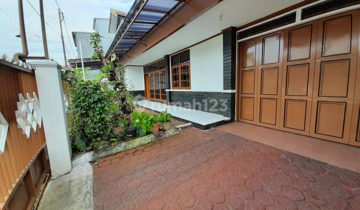 Rumah Terawat 1.5 Lantai Bagus SHM di Kembar, Bandung 1