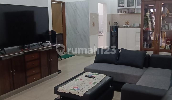 Rumah Resik Siap Huni di Taman Kopo Indah Iii