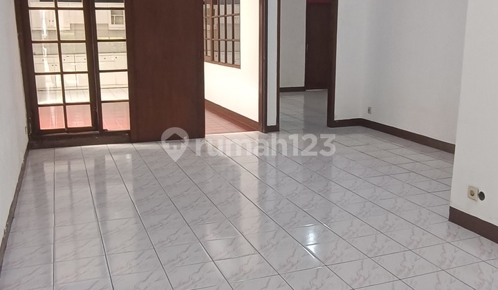 Rrumah Resik di Tengah Kota Bandung