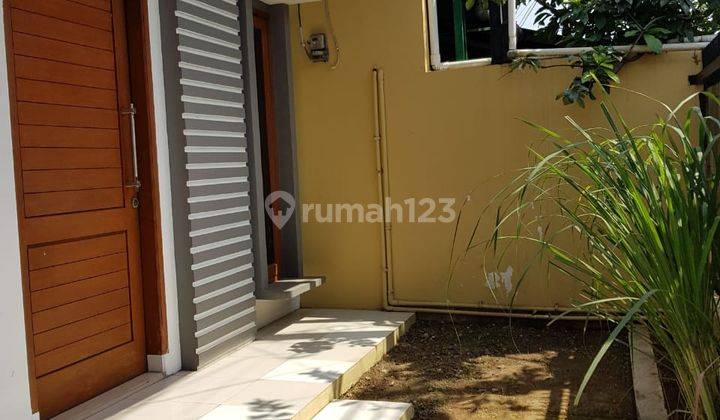 Rumah Terawat Semi Furnished di Taman Kopo Indah Iii Bandung 1