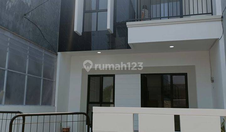 Rumah Baru 2 Lantai Siap Huni di Nusaloka Bsd 1