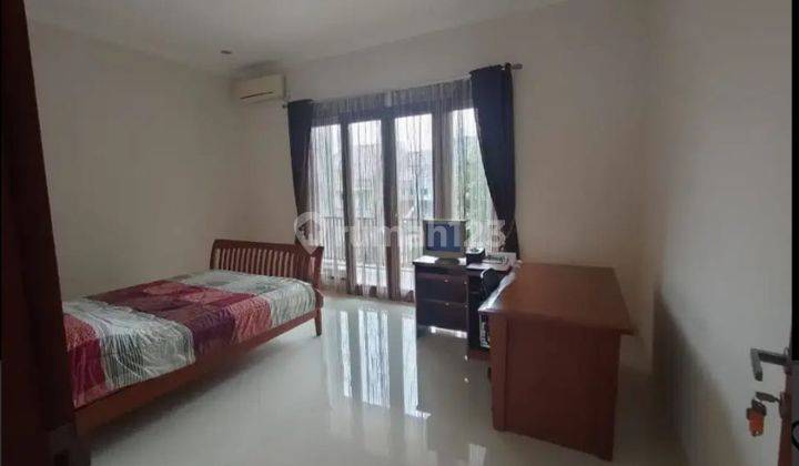 Rumah Luas 2 Lantai Siap Huni Semi Furnished di The Green Bsd  2