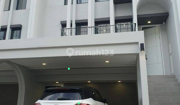 Brand New House 3 Lantai Furnished di Aether, Green Wich Bsd City 1