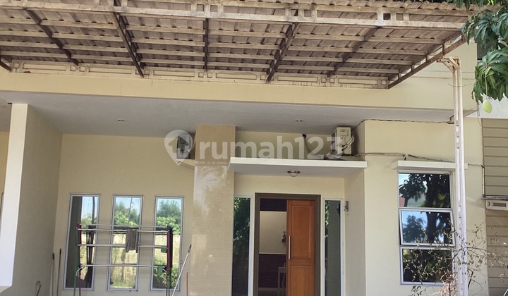 Rumah 2 Lantai Dijual Tengah Kota Jl. Soekarno Hatta Pekanbaru