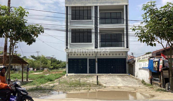 Ruko Baru 3 Lantai Full Keramik Dijual di Jl. Parit Indah Pekanbaru 1