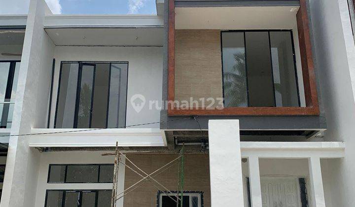 Hunian 2 Lantai Super Aesthetic Dijual Jl. Rambutan Pekanbaru 1