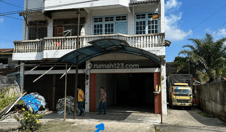 Ruko 2,5 Lantai Dijual di Jl. Kulim, Pekanbaru 1