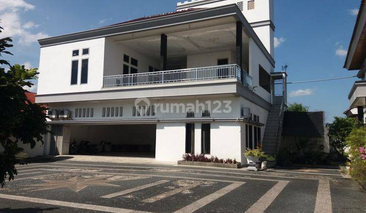 Rumah Mewah 2 Lantai Full Keramik Dijual di Jl. Rawa Indah Arengka 2