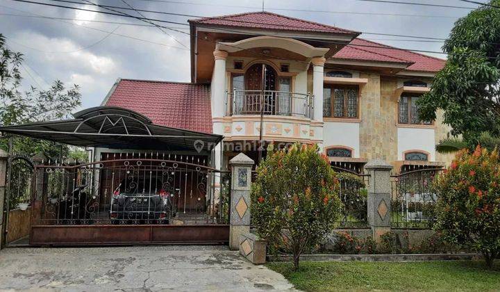 Rumah Mewah 2 Lantai Full Keramik Dijual di Tengah Kota Pekanbaru 1