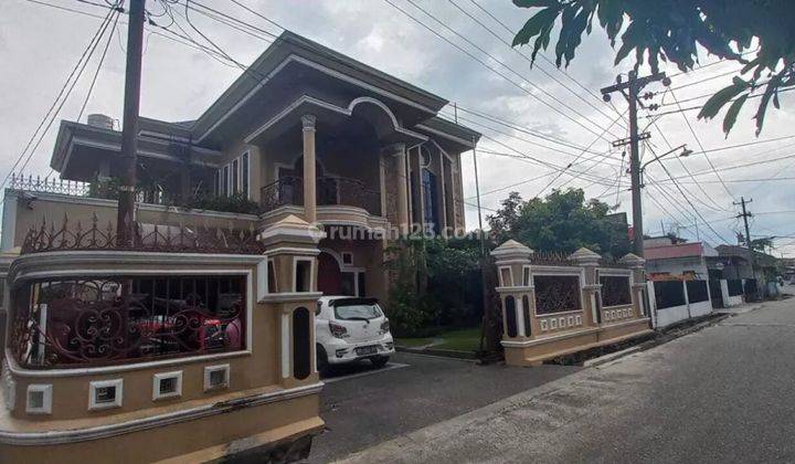 Rumah Mewah 2 Lantai di Jl. Kuantan Ii Pekanbaru 2