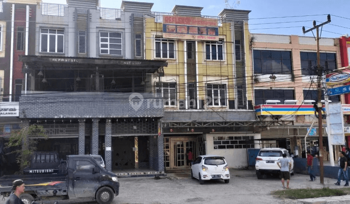 Ruko 3 Lantai Dijual di Jl.lintas Timur Pangkalan Kerinci 2