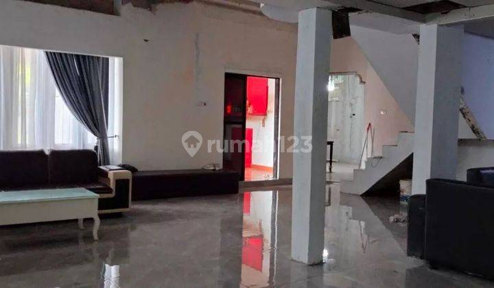 Rumah Siap Huni Tengah Kota Dijual di Jl. Paus Pekanbaru 2