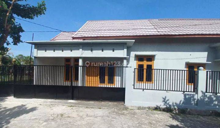 Rumah Siap Huni Dijual di Jl. Arifin Ahmad Pekanbaru 1