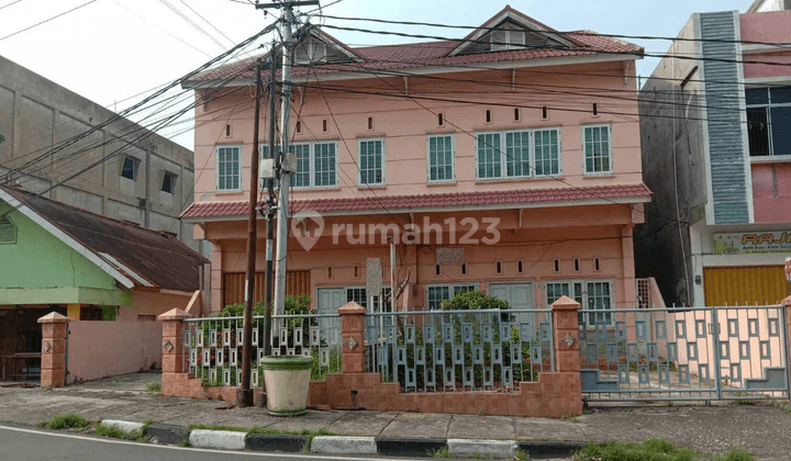 Ruko Gandeng Dijual di Jl. Jend Sudirman Pusat Kota Pekanbaru 1