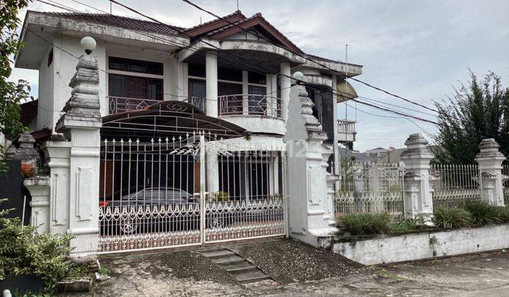 Rumah Mewah 2 Lantai Tengah Kota Dijual di Komplek Pemda Pekanbaru 1