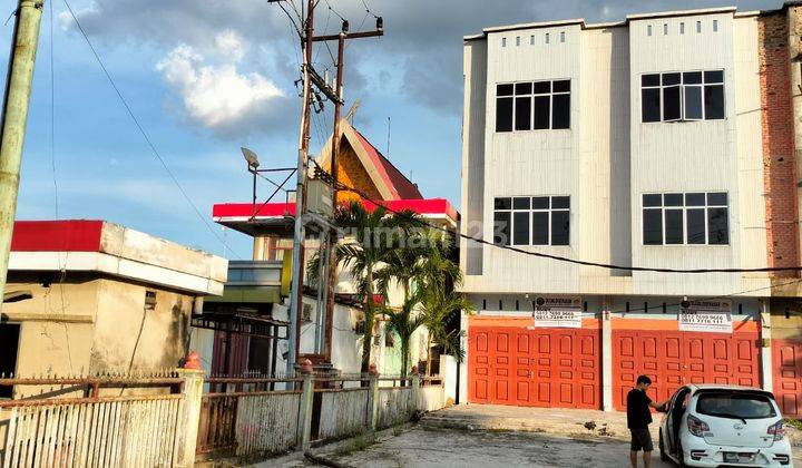 Ruko 3 Lantai Dijual Atau Disewakan di Jl. Air Hitam Tampan Pekanbaru 2