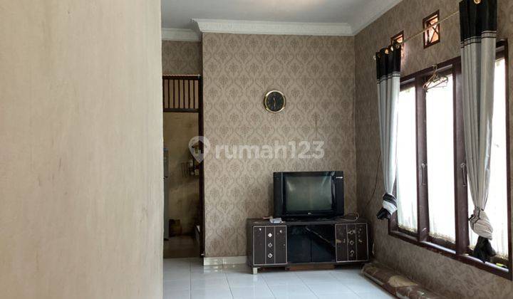 Rumah Full Keramik Tengah Kota Dijual di Jl. Pala Pekanbaru  2