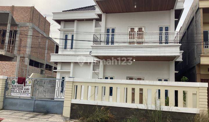 Rumah Mewah 2 Lantai Dijual di Jl.akademik Pekanbaru 1