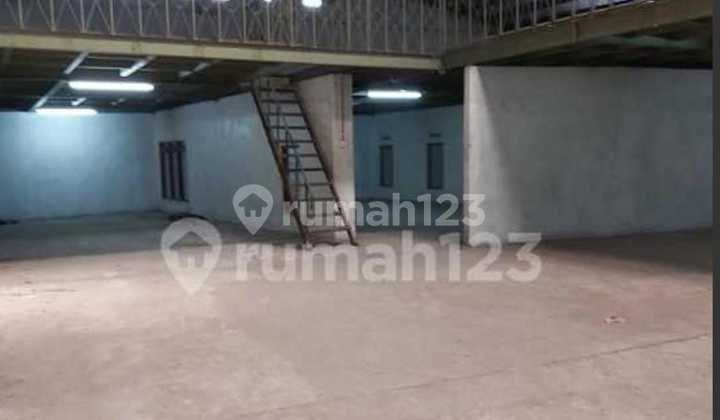 Gudang Zona Kuning Lokasi Strategis Banjarsari,Solo Luas 650M2