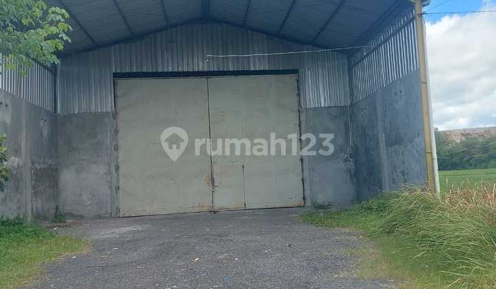 Warehouse, Yellow Zone Location Sleman, Yogyakarta Area 1400M2 Warehouse, Yellow Zone Location Sleman, Yogyakarta Area 1400M2