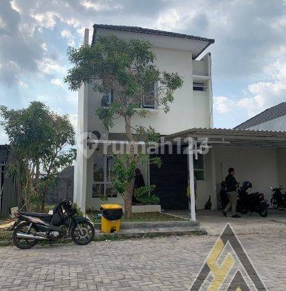 Dijual Hunian Mewah Eropa di Pusat Kota Karanganyar Luas 110m2 2