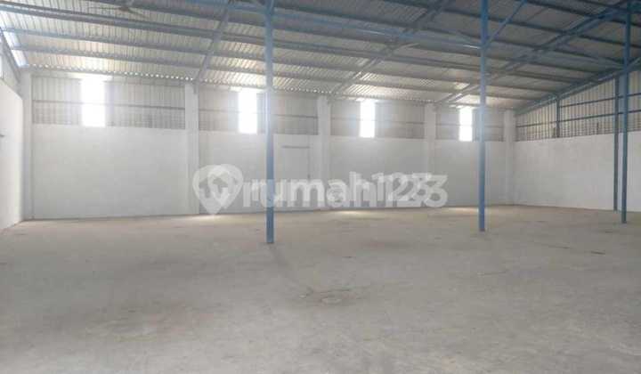Gudang Zona Kuning Lokasi Jaten, Karanganyar Luas 654M2
