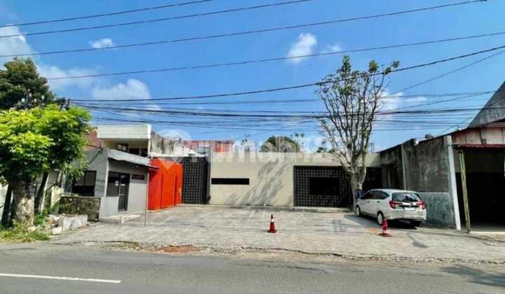 Ruang Usaha Strategis Lokasi Slamet Riyadi Solo Luas 800M2