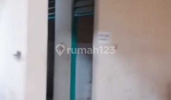 Ready-to-Live Warehouse, 2750m2 Extensive Industrial Zone Location Jepara