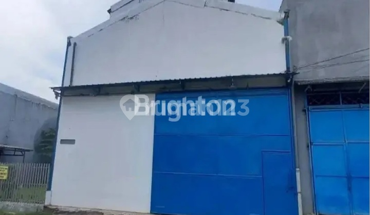 Gudang Strategis di Gununganyar, Surabaya. Gudang Strategis di Gununganyar, Surabaya.